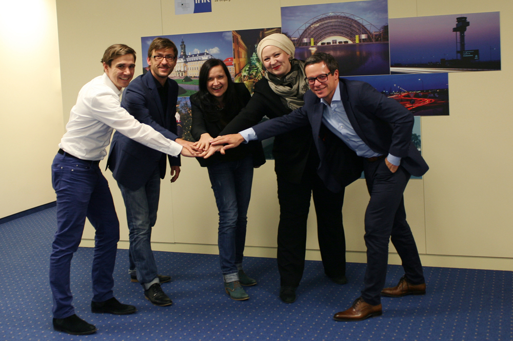 Der neue Vorstand der Wirtschaftsjunioren Sachsen (v.l.n.r.): Andreas Glöß (Becton Dickinson Rowa Germany, WJ Zwickau), Ralf Braune (Sportivation, WJ Leipzig), Nicole Körtge (EBC Hochschule, WJ Dresden), Karolin Bünker (Agentur Müller & Banker, Wj Dresden) und Lars Müller (Sparkassen-Versicherung, WJ Freiberg). Foto: Wirtschaftsjunioren Dresden