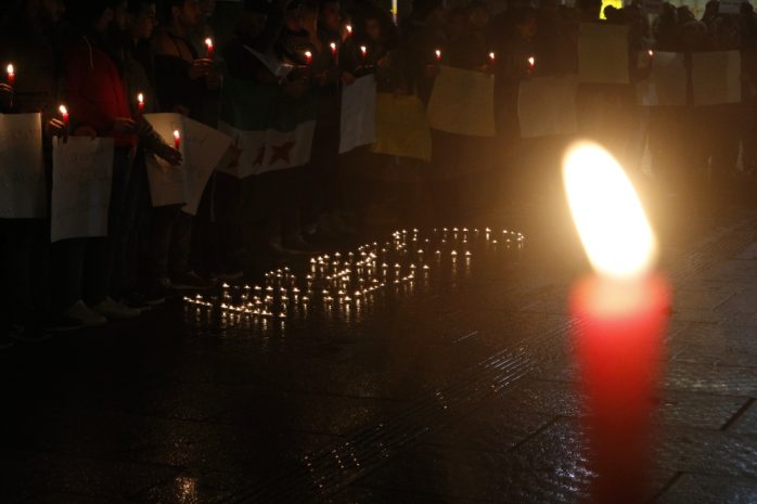 Aleppo-Schriftzug auf dem Wilhelm-Leuschner-Platz. Foto: Alexander Böhm
