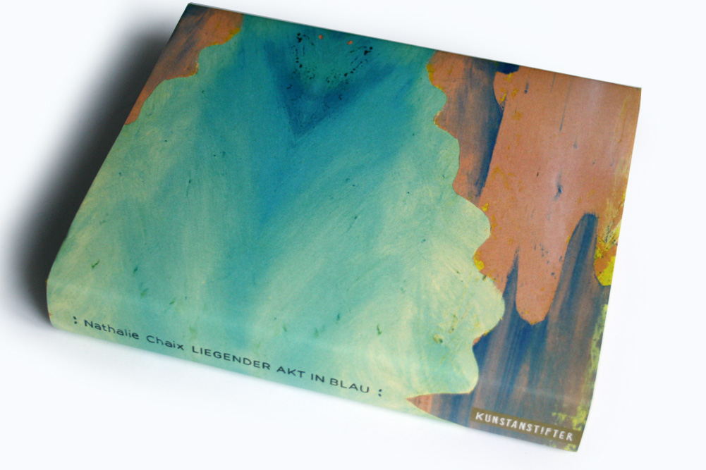 Nathalie Chaix: Liegender Akt in Blau. Foto: Ralf Julke