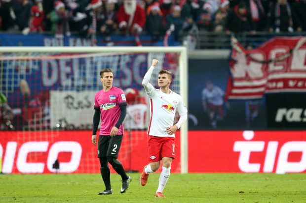 Timo Werner markiert die Führung für RBL. Foto: GEPA pictures/Sven