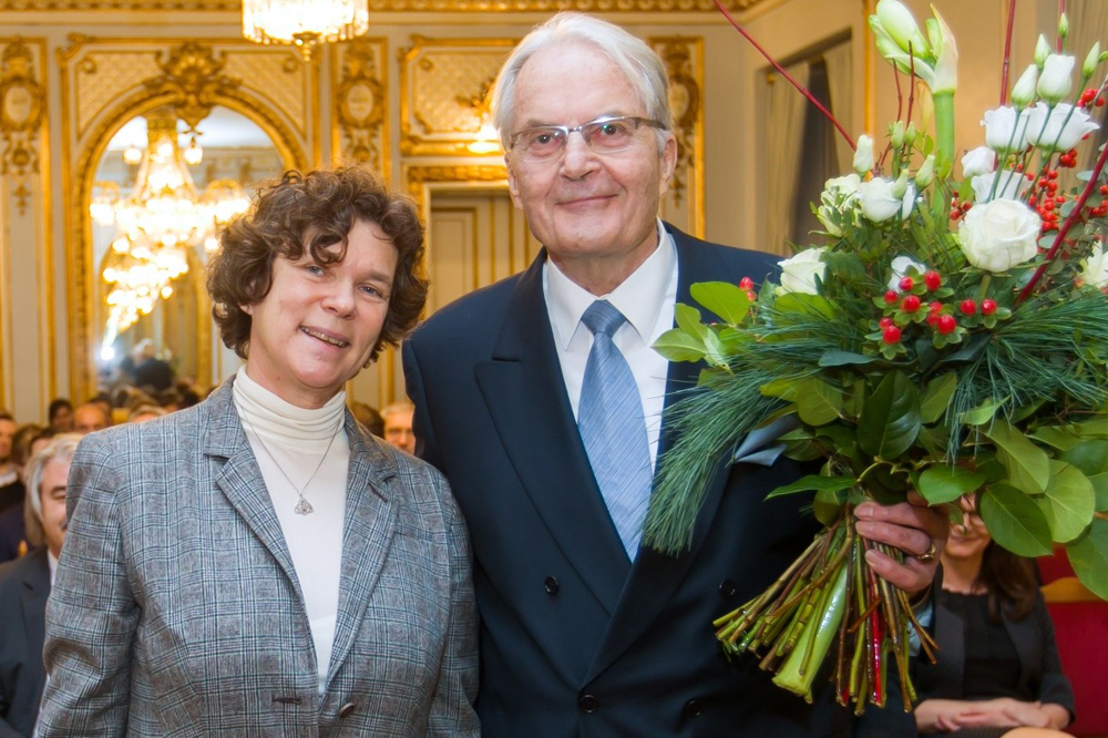 Rektorin Prof. Dr. Beate Schücking dankte dem Stifter Dr. Wolfgang Scheuffler. Foto: Universität Leipzig/Swen Reichhold