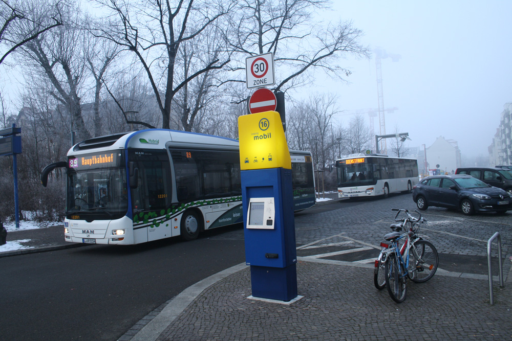 Mobilitätsstation in der Scheffelstraße in Connewitz. Foto: Ralf Julke