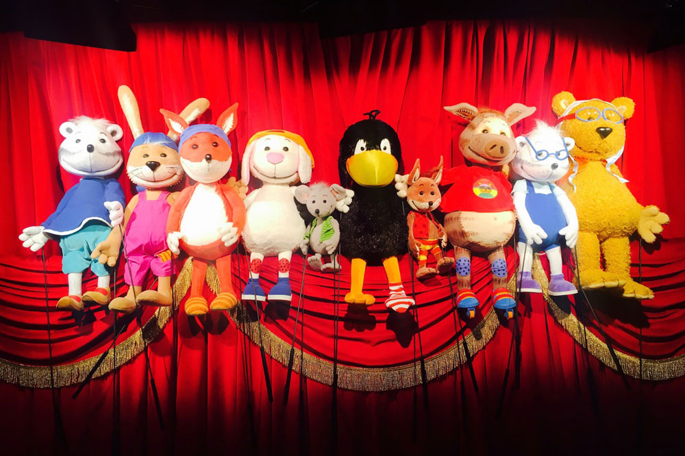 „Der kleine Rabe Socke“. Foto: Rheinländisches Figurentheater