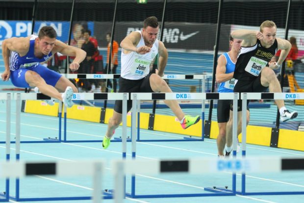 Wie im Vorjahr landete Alexander John (SC DHfK/ mi.) über 60m Hürden auf dem Silber-Treppchen. Foto: Jan Kaefer