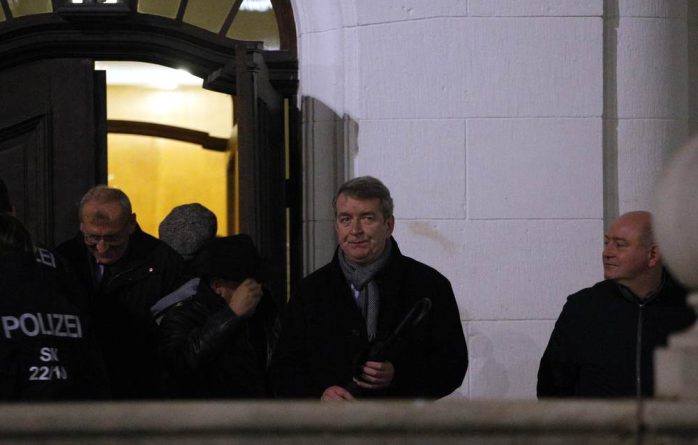 Auch die lokale AfD-Fraktion kam zur Veranstaltung - Christian Kriegel (Mitte) und Jörg Kühne (rechts). Foto: Alexander Böhm