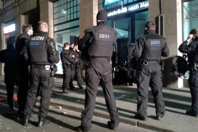 Zirka 22 Uhr war der „Kessel“ dann leer. Foto: L-IZ.de