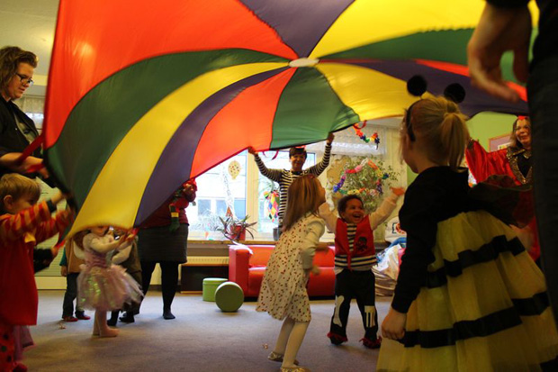 Abschiedsparty in der Klingenthaler Straße. Foto: Mütterzentrum e.V.