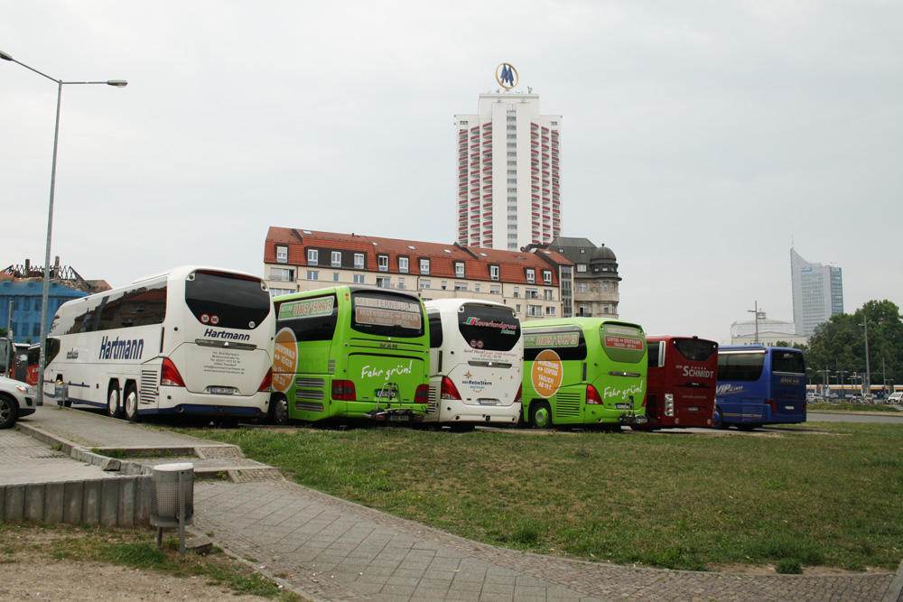 Jetziger Busabstellplatz auf der Ostseite des Hauptbahnhofs. Foto: Ralf Julke