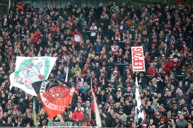 Auswärtsrekord: 8.000 RBL-Fans unterstützen ihr Team lautstark in Dortmund. Foto: GEPA pictures/ Roger Petzsche