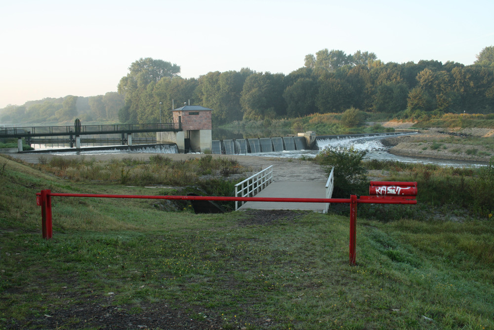 Das Rosentalwehr regelt den Zufluss zur Neuen Luppe. Foto: Ralf Julke