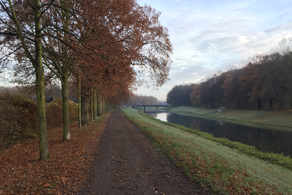 Schotterpiste am Elsterradweg. Foto: Grüne Fraktion Leipzig