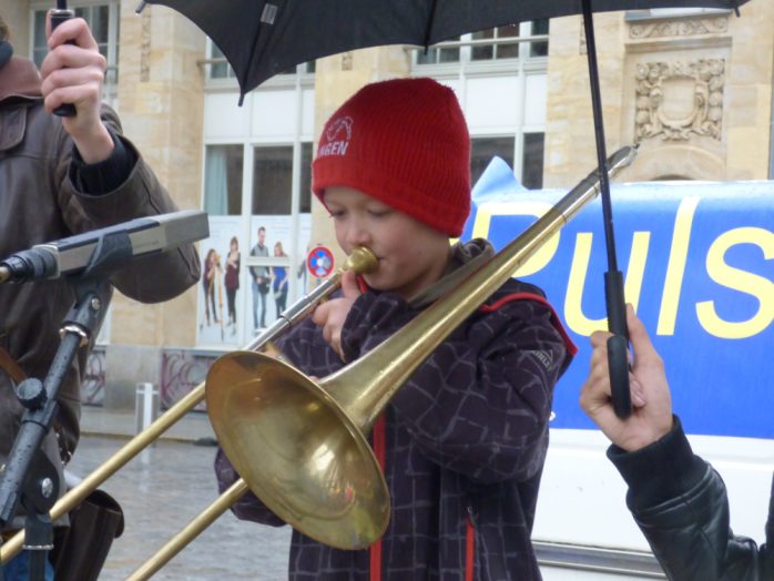 Ein 7-Jähriger blies die EU-Hymne und erhielt besonders viel Beifall. Foto: Lucas Böhme
