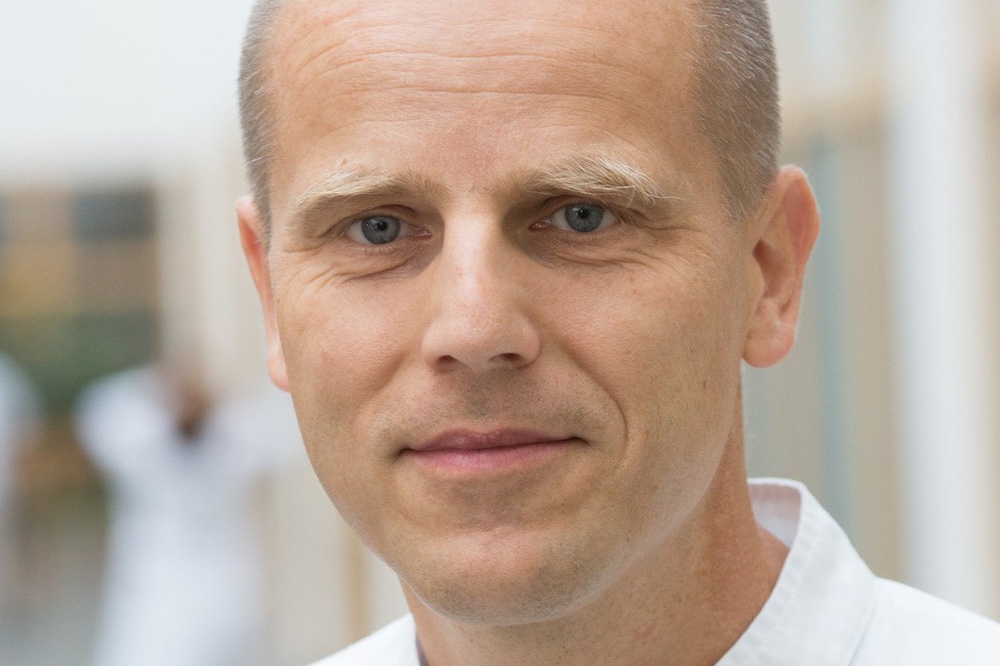 Prof. Arne Dietrich, Bereichsleiter Bariatrische Chirurgie an der Klinik und Poliklinik für Viszeral-, Transplantations-, Thorax- und Gefäßchirurgie des UKL. Foto: Stefan Straube/UKL