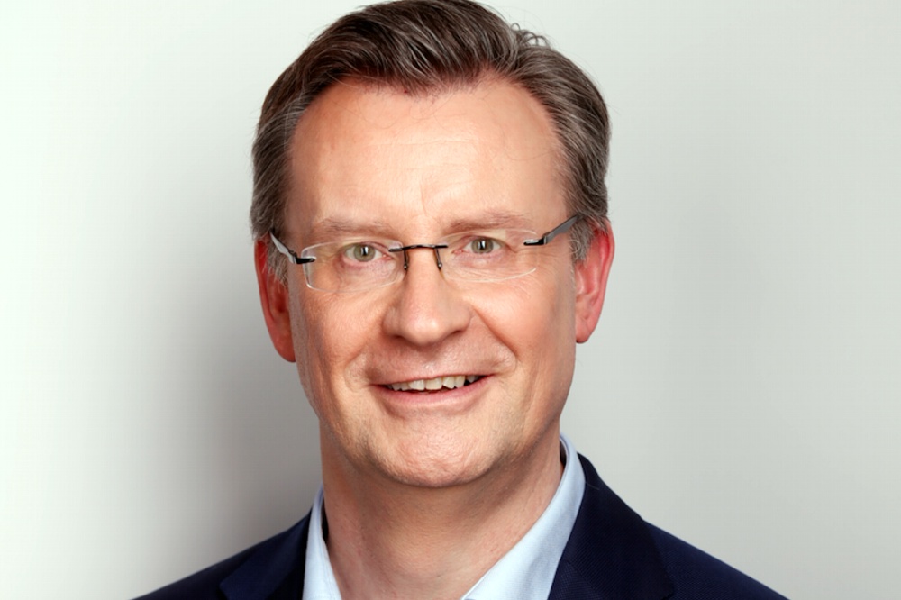 Dr. Jens Katzek ist 1964 geboren und Biochemiker & Geschäftsführer in der Automobilindustrie. Foto: SPD