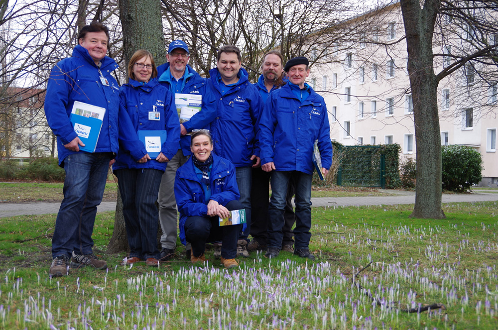 Das NABU-Werbeteam, von links: Steffen Müller, Christine von Loh, Rudy Paulussen, Ricarda Georgi, René Gewalt. André Landsmann, Dietmar Gersdorf. Foto: Ina Ebert