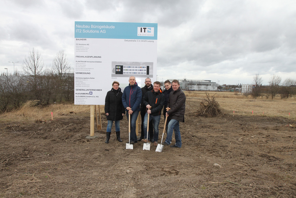 Von li nach re: Antje Holme, Silvio Ruppe, Maik Dittmann, Herr Fröhlich (Fa. Kleusberg), Erik Siegfried, Lutz Friedrich. Foto: IT2 Solutions