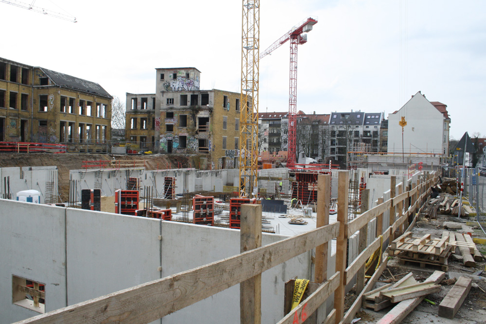 Auch an der Scheffelstraße in Connewitz werden neue Wohungen gebaut. Foto: Ralf Julke