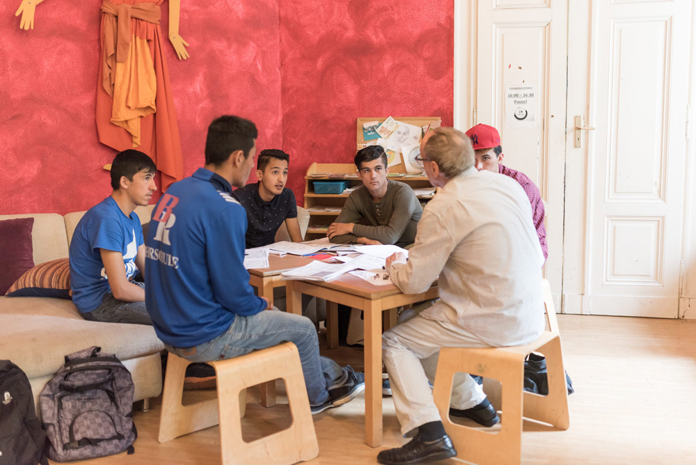 Ehrenamtlicher Deutschunterricht im Soziokulturellen Zentrum Die VILLA. Foto: Daniel Reiche