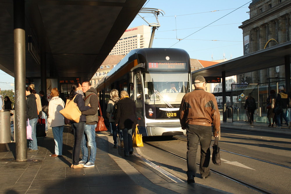 LVB-Haltestelle Hauptbahnhof. Foto: Ralf Julke
