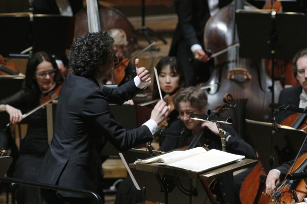 Dirigent Francesco Angelico. Foto: Alexander Böhm