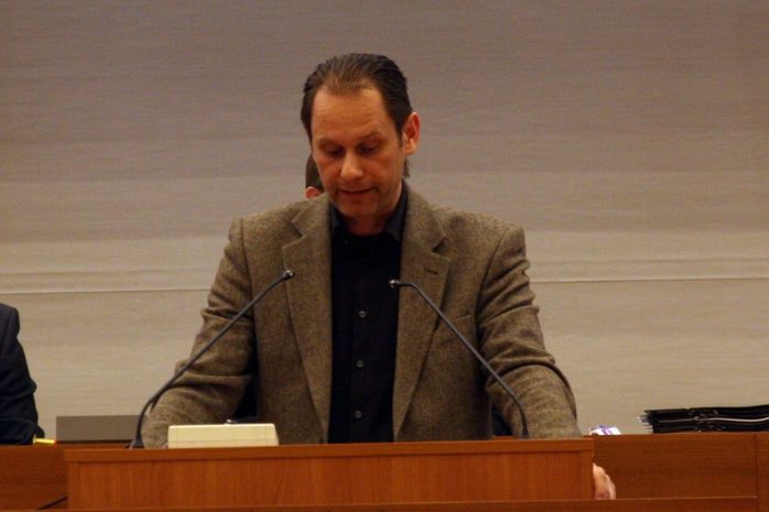 Heiko O&szlig;wald bringt die Argumente f&uuml;r die SPD ein. Foto: L-IZ.de