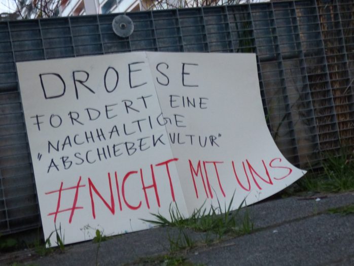 Ein klares Bekenntnis auf Plakat. Foto: Lucas Böhme