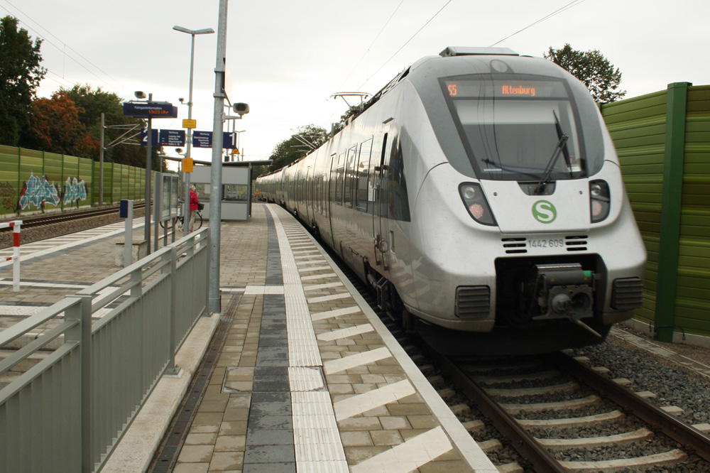Warum nicht gleich in Altenburg wohnen und mit der S-Bahn pendeln? Foto: Ralf Julke