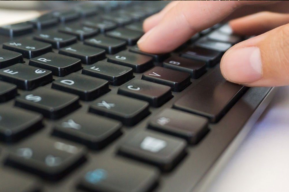 Bei der Internettherapie erhalten Patienten zweimal pro Woche Schreibaufgaben. Foto: Medizinische Fakultät, Universität Leipzig