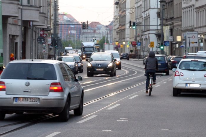 Die viel befahrene Jahnallee. Foto: LZ