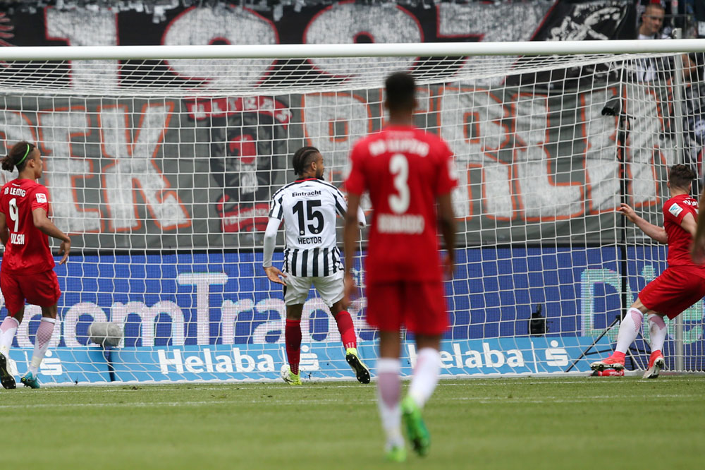 Am Ende kam es nur zu einem 2:2-Unentschieden. Foto: GEPA pictures/Roger Petzsche