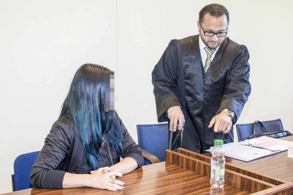 Michaela B. muss sich vor dem Amtsgericht wegen fahrlässiger Tötung verantworten. Foto: Martin Schöler