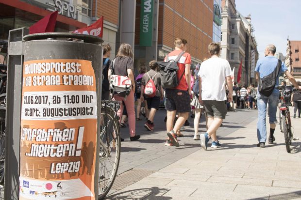 Demonstration des Bündnisses "Lernfabriken... meutern!" am 21. Juni 2016 in der Leipziger Innenstadt. Foto: Martin Schöler