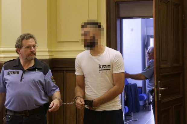 Argjent K. steht wegen Mordes vor Gericht. Foto: L-IZ