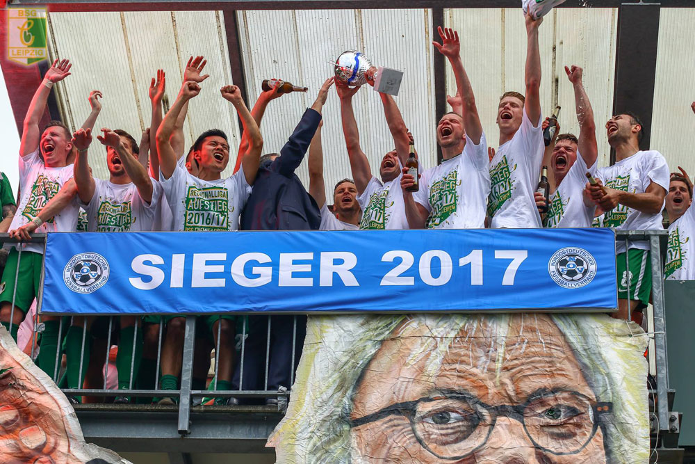 Aufstiegsfeier der BSG Chemie Leipzig am 3. Juni 2017 im Alfred-Kunze-Sportpark. Foto: BSG Chemie Leipzig/Christian Donner