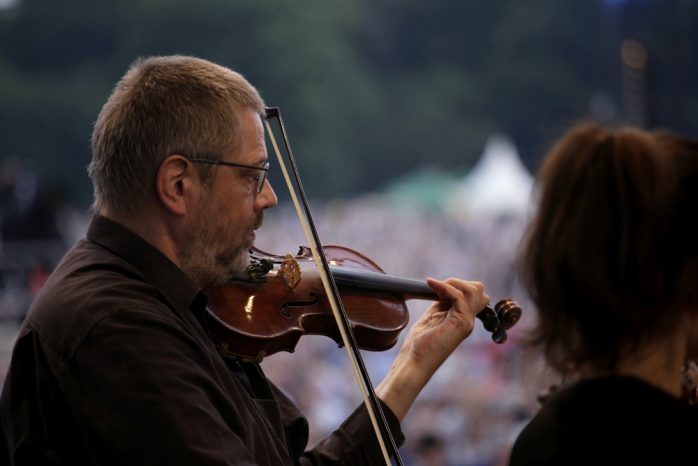 Das Gewandhausorchester spielte Arien aus Oper und Operette. Foto: Alexander Böhm