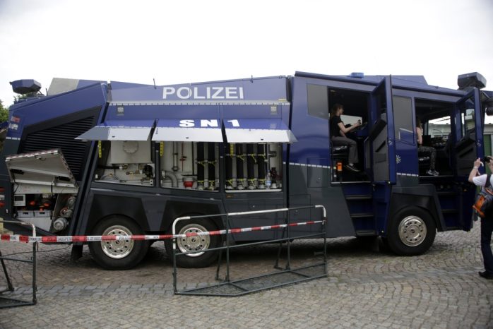 Das Innere eines Wasserwerfers. Foto: Alexander Böhm