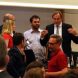 Viele Fragen offen am Leuschnerplatz. Debatte in der Pause vor der Abstimmung zwischen Franziska Riekewald (Linke) und Burkhard Jung vor dem abschließenden Votum am 21. Juni. Foto: L-IZ.de
