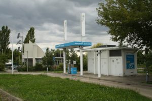 Erdgas-Tankstelle neben dem Eingang zum Stadtwerke-Gelände. Foto: Ralf Julke