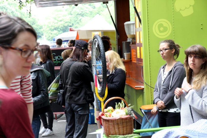 Ständemeile im Clarapark. Foto: L-IZ.de