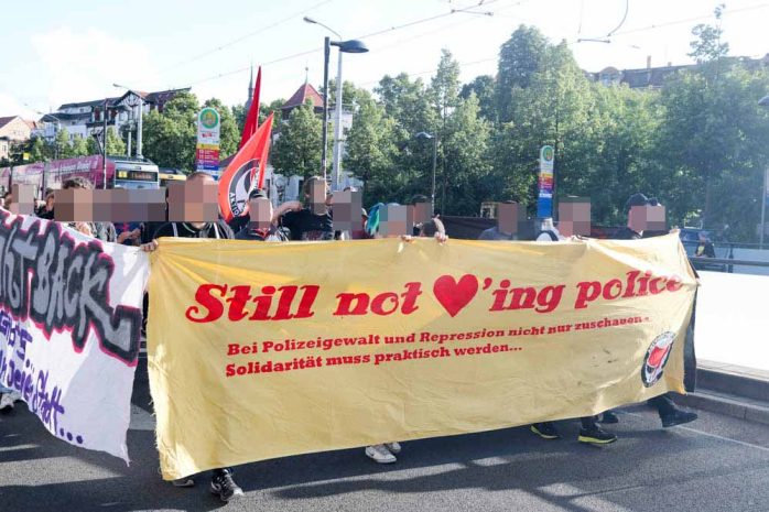 Antirepressionsdemo am 3. Juli 2017 in Leipzig. Foto: Martin SchölerAntirepressionsdemo am 3. Juli 2017 in Leipzig. Foto: Martin Schöler