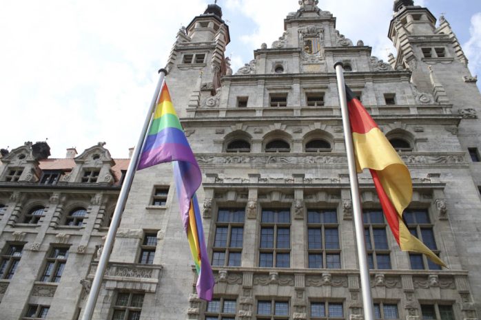 Auftaktveranstaltung des Christopher Street Day 2017 in Leipzig. Foto: Martin Schöler