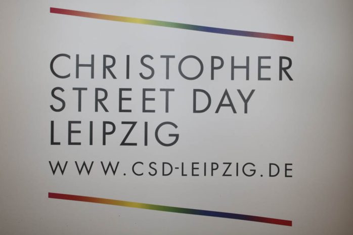 Auftaktveranstaltung des Christopher Street Day 2017 in Leipzig. Foto: Martin Schöler