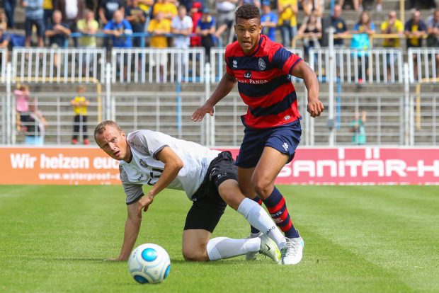 Erst vor wenigen Tagen hatte Lok den slowakischen Stürmer Matus Lorincak unter Vertrag genommen. Foto: Jan Kaefer