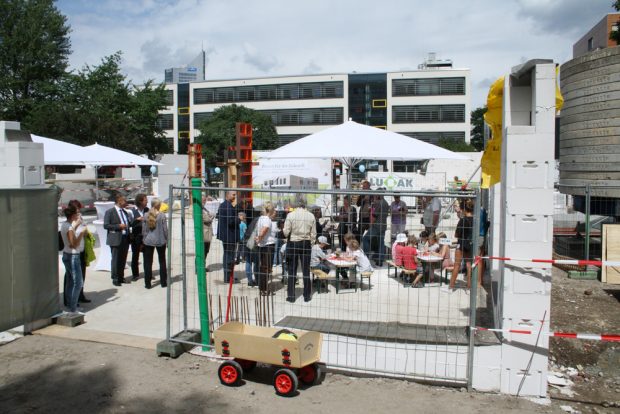 Die Baustelle zur Feier der Grundsteinlegung. Foto: Ralf Julke