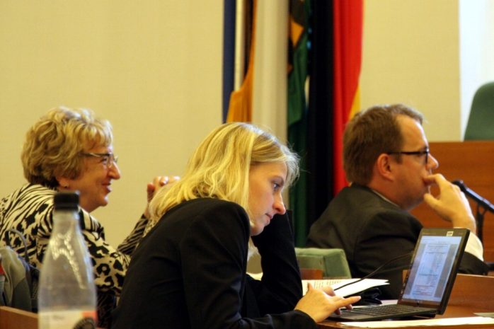 Franziska Riekewald und Sören Pellmann im Stadtrat Leipzig. Foto: L-IZ.de