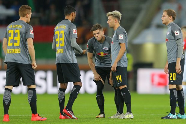 Die Leipziger bissen sich an der Augsburger Defensive die Zähne aus. Foto: GEPA pictures/Thomas Bachun