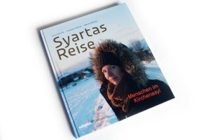 Lena Gorelik, Andreas Tobias, Sabine Böhlau: Syartas Reise. Foto: Ralf Julke