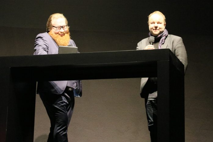 Lutz Kinkel - hier im Gespräch mit Claudius Nießen, leitet heute das Europäische Zentrum für Pressefreiheit (ECPMF) in Leipzig und war "10 jahre in Berlin dabei". Foto: L-IZ.de