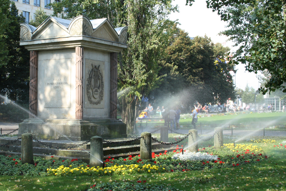 Der beliebte Park am Müller-Denkmal. Foto: Ralf Julke