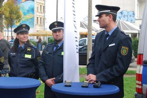 Polizeisprecher Andreas Loepki (r.). Foto: René Loch